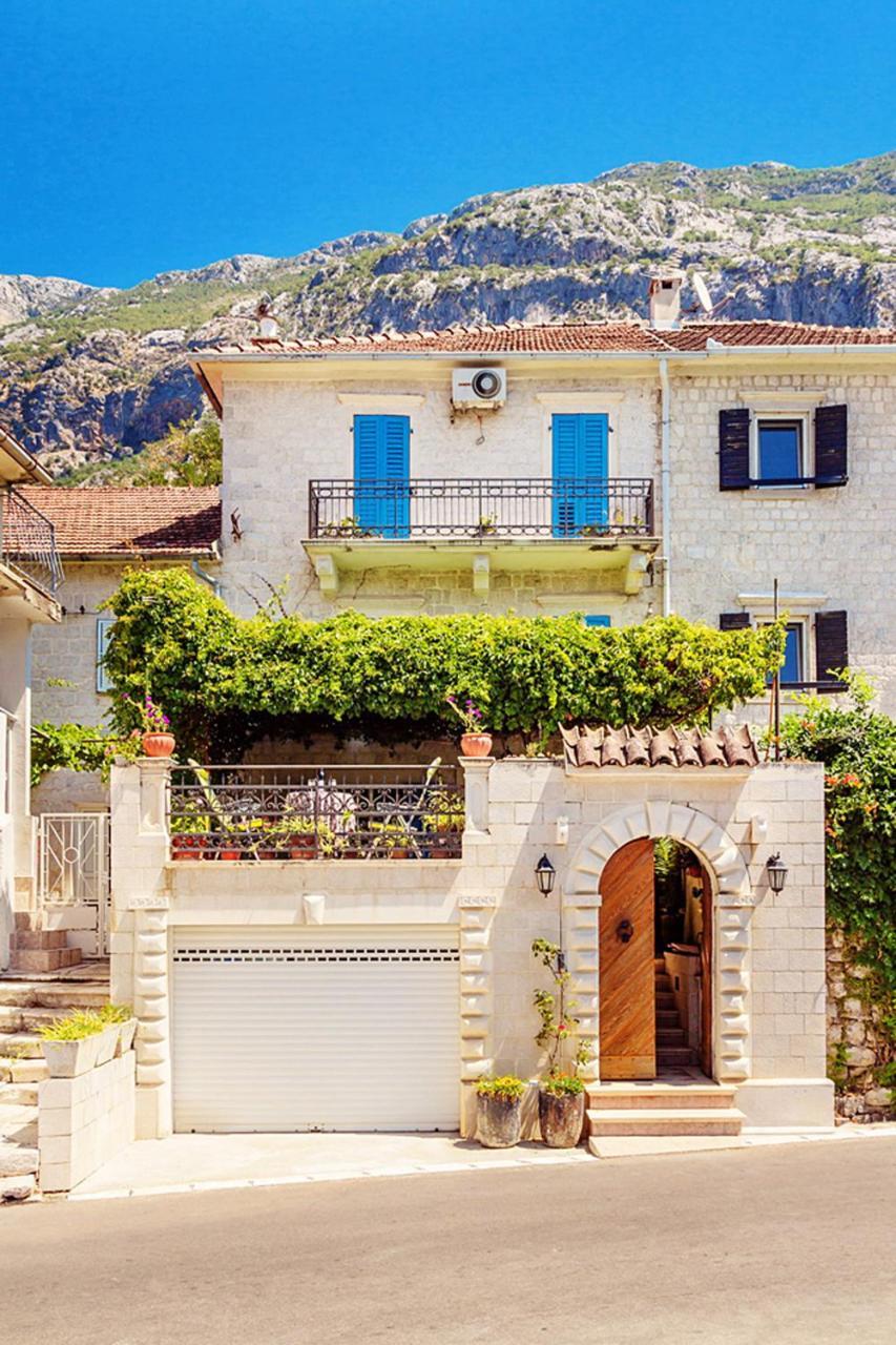 Villa Donkovic コトル エクステリア 写真