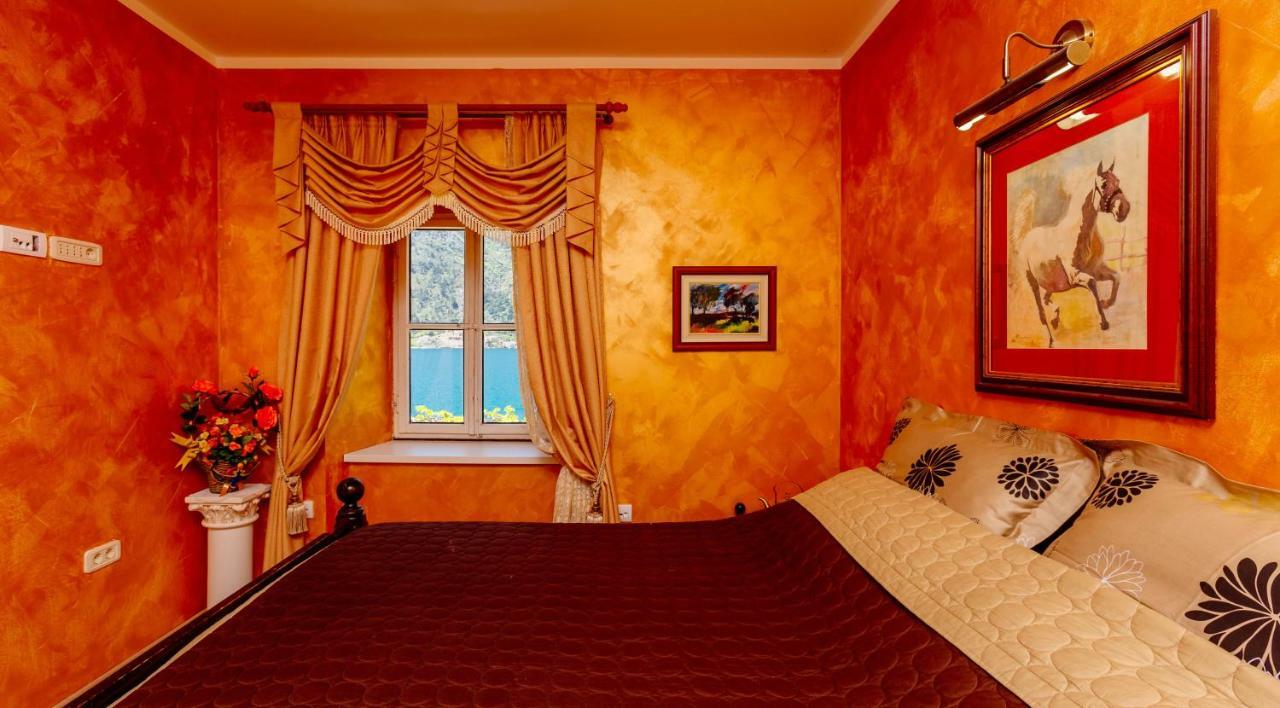 Villa Donkovic コトル エクステリア 写真